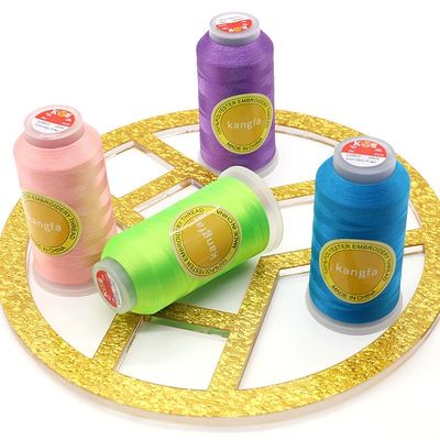 120D βαμμένο 720 χρώματα 4000 Yard Polyester κεντήματα νήμα για το μηχάνημα βαμμένο μοτίβο