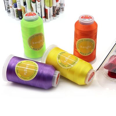 120D βαμμένο 720 χρώματα 4000 Yard Polyester κεντήματα νήμα για το μηχάνημα βαμμένο μοτίβο