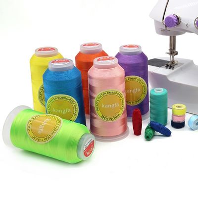 4000 Yard 120d/2 Polyester 100% Lot Stock Βιομηχανική κεντή ραπτική κλωστή για μηχανή κεντήματος