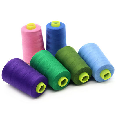 Χαμηλή MOQ 40/2 5000yds χρωματισμένο σπουν 100% πολυεστέρα ραπτική κλωστή για χειροποίητο πλέξιμο ανθεκτική